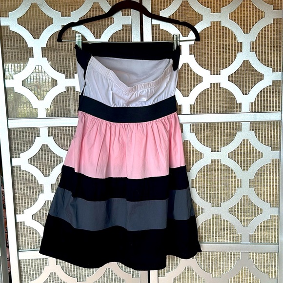 Rue21  Discontinued Pink and Black Strapless Dress medium - Picture 2 of 3